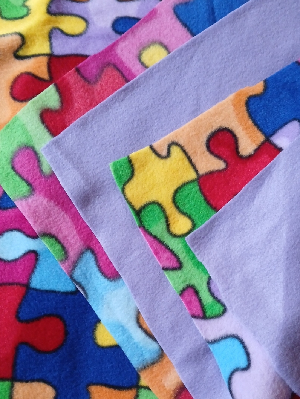 Four Fleece Pieces Two No Sew Fleece Blanket Kits 29x43